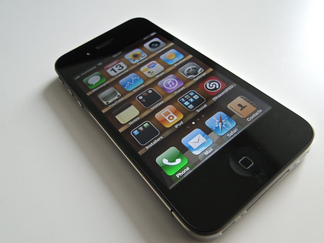 iPhone 4 iPhone 4